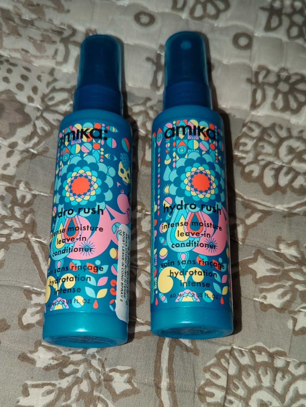 Bundle -Amika Hydro Rush Intense Moisture Leave-In Conditioner.